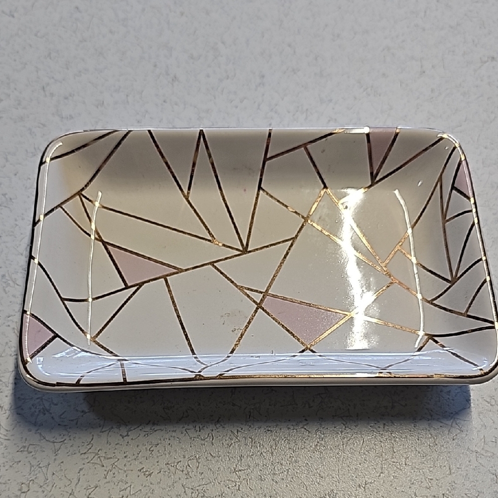 Elegant Geometric Design Tray - White and Gold